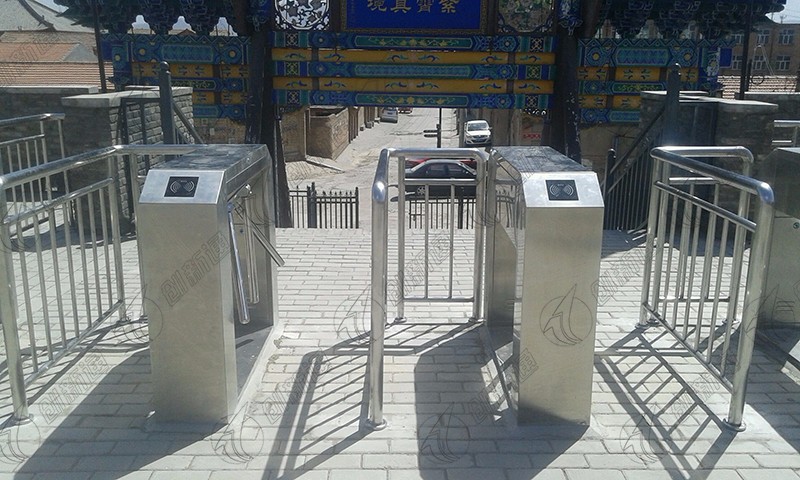 擺閘,三輥閘,速通閘,旋轉(zhuǎn)閘,平移閘,一字閘,人臉識(shí)別，